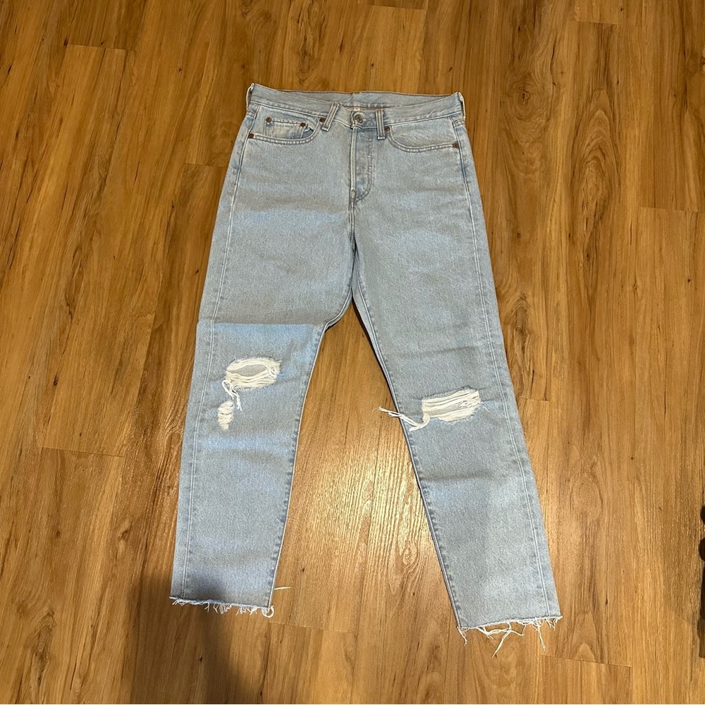 Levi’s Light Wash Jeans